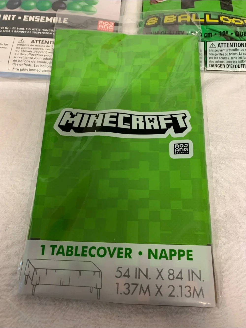 Minecraft 10 Pc Party Decorations set NEW Balloon banner Tablecover 8 Balloons